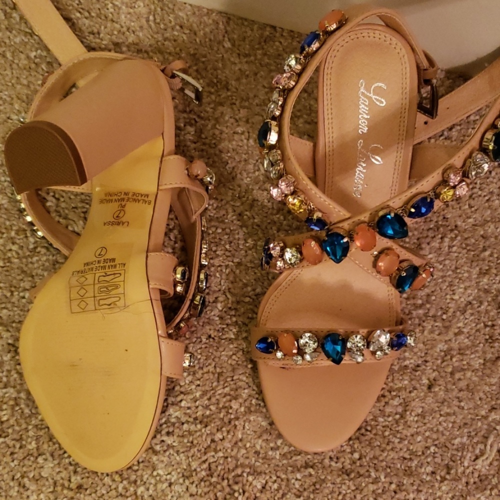 Shoes - Picture 2 of 3